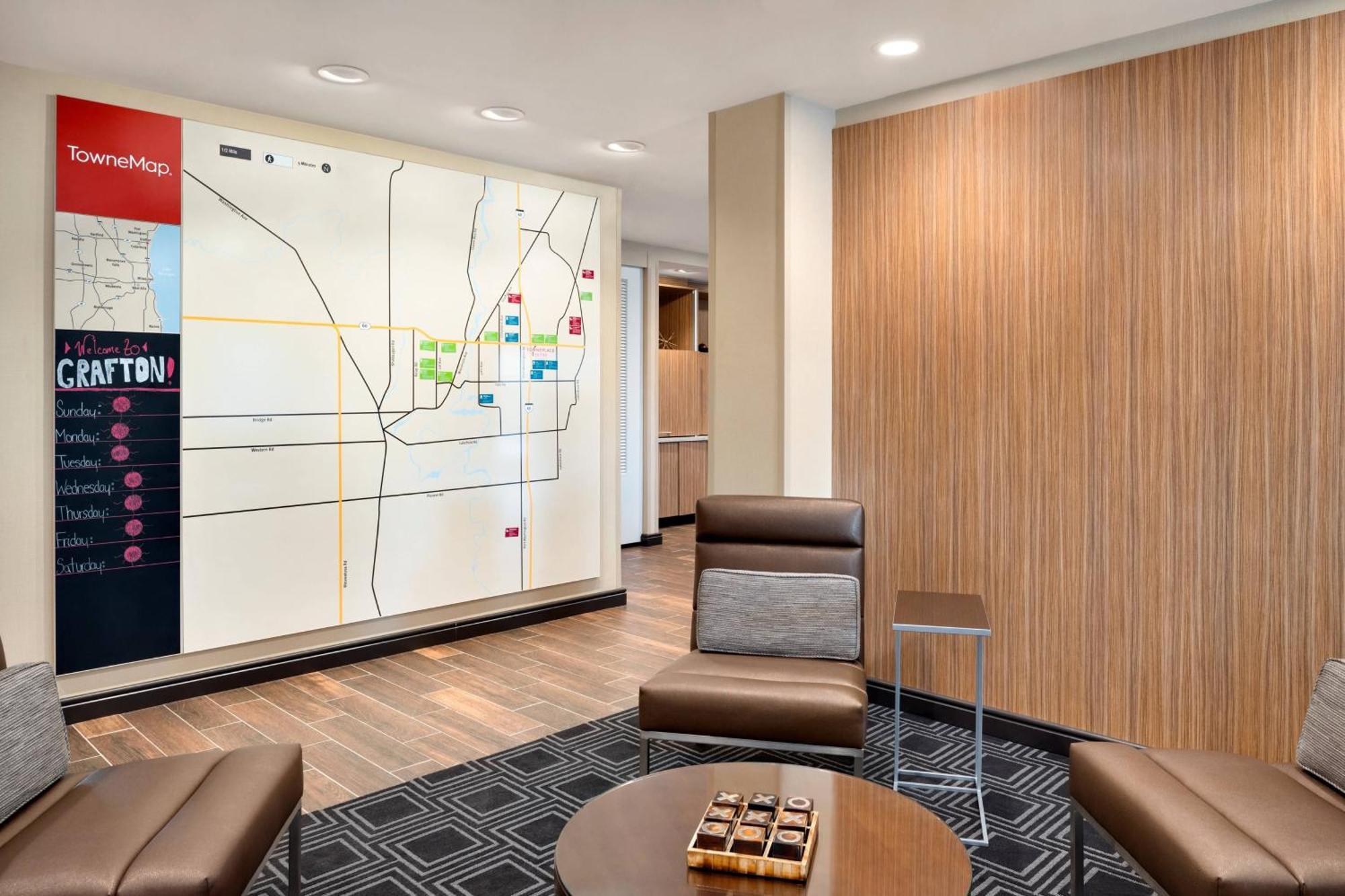 Towneplace Suites By Marriott Milwaukee Grafton Esterno foto