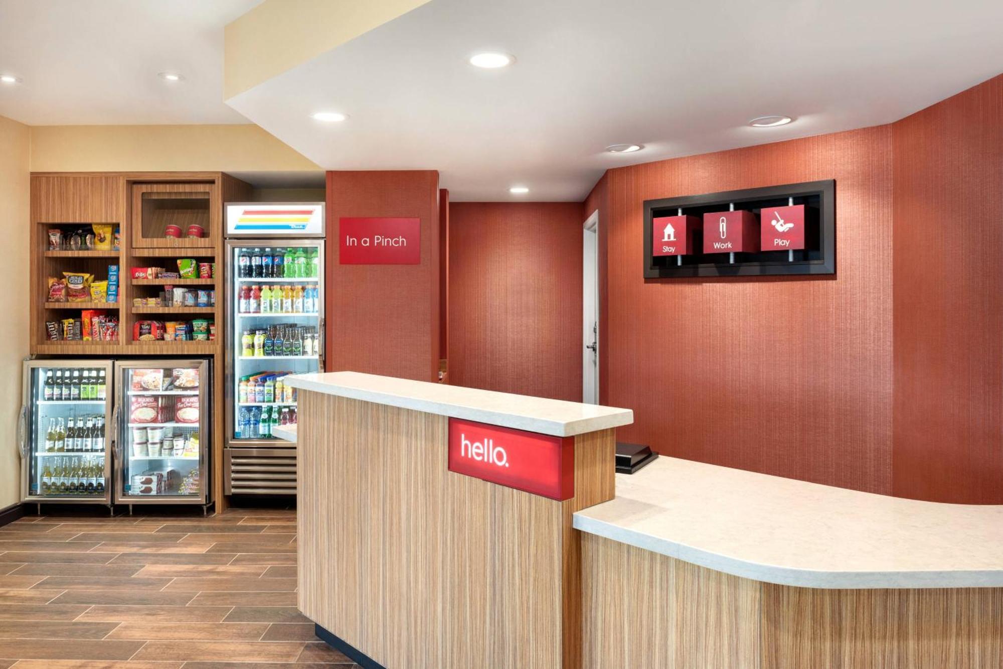 Towneplace Suites By Marriott Milwaukee Grafton Esterno foto